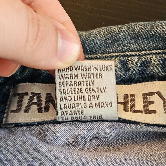 Jane Ashley Button Up Shirt Womens Medium Blue Denim Embroidered Cotton Y2K - Picture 4 of 10